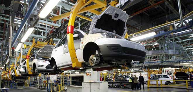 ¿Cómo se gana dinero desmontando coches?