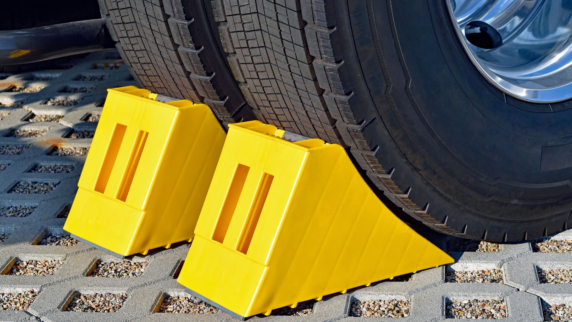 5 cosas a tener en cuenta a la hora de comprar calzos para ruedas